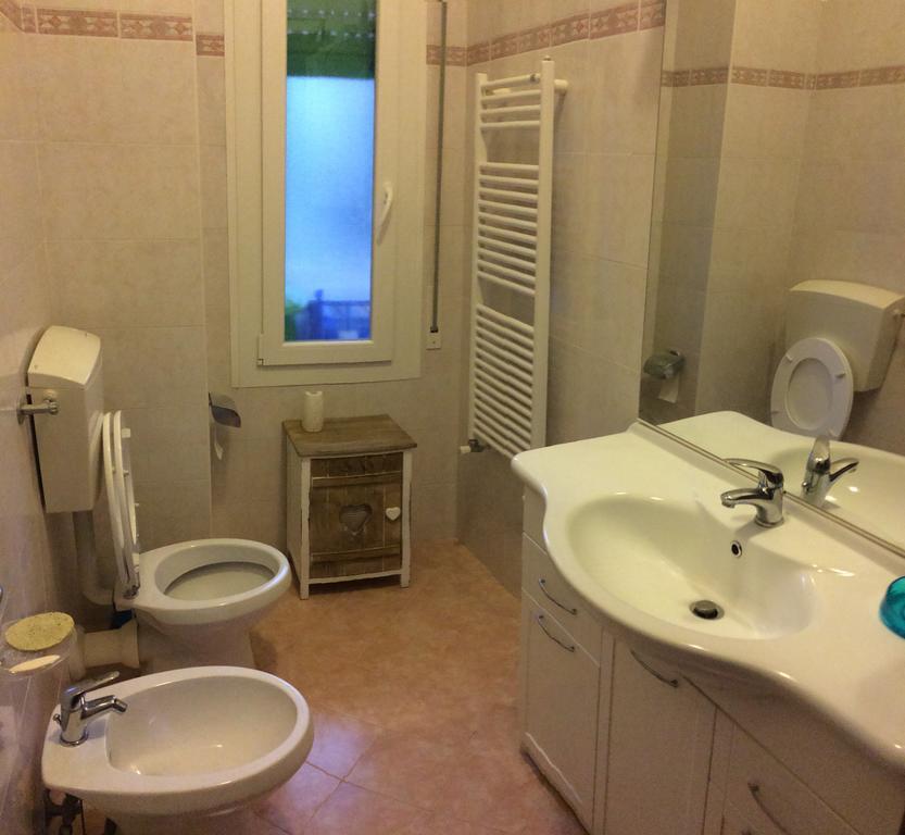 Casaretto Apartment Near Hospital Gaslini Genova المظهر الخارجي الصورة